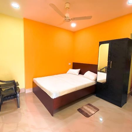 Hotel Sk Lodge Near Guwahati Airport Pokoj fotografie